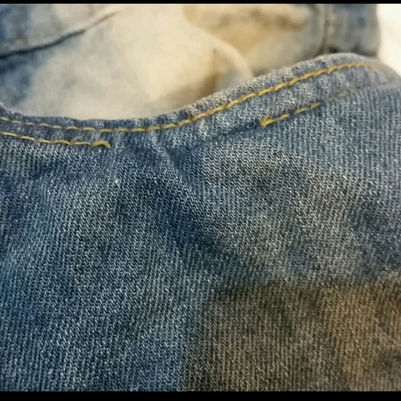 Evolution In Design Jeans - Picture 7 of 8